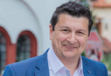 Παραίτηση Μπατζακίδη από Σύλλογο Γονέων Μουσικού. Διαφωνεί με τον αποκλεισμό Κυπουργού στο Φεστιβάλ